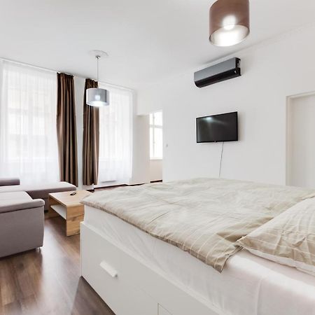 Free Days Luxury Apartment Praha Eksteriør bilde